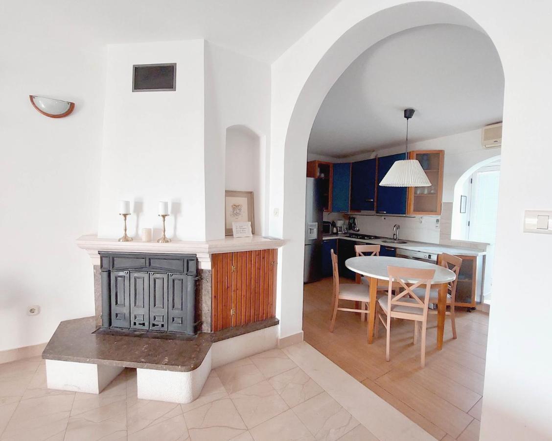 Apartments Natalia Супетар Екстер'єр фото