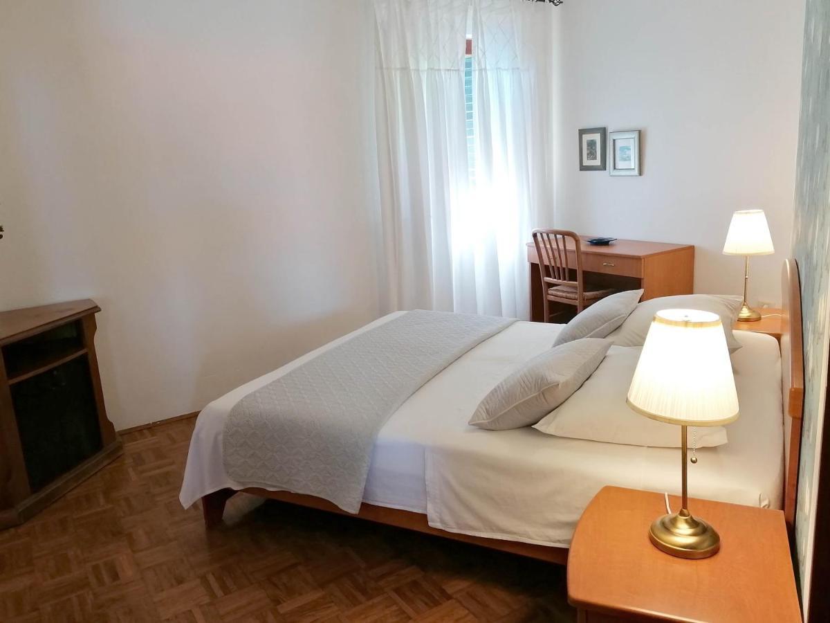 Apartments Natalia Супетар Екстер'єр фото