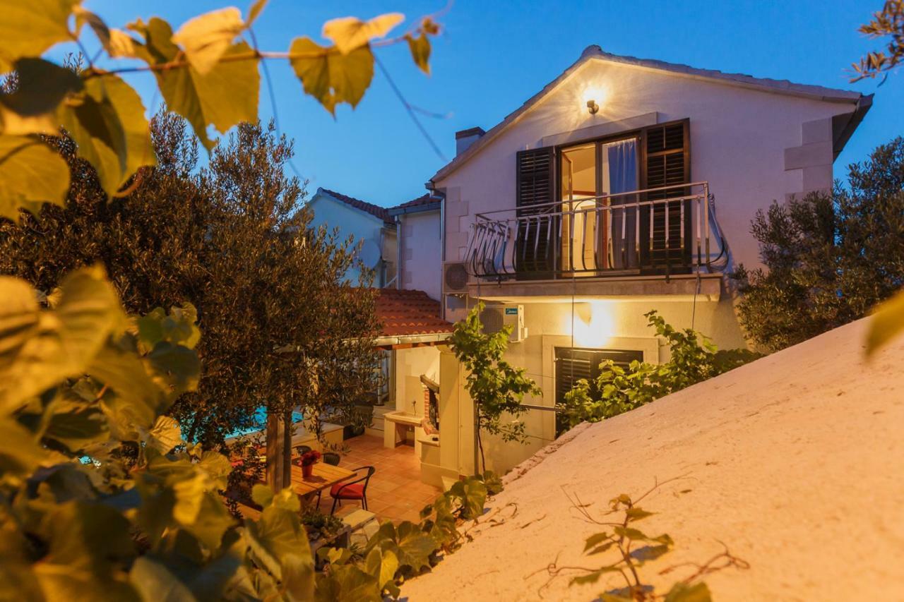 Apartments Natalia Супетар Екстер'єр фото