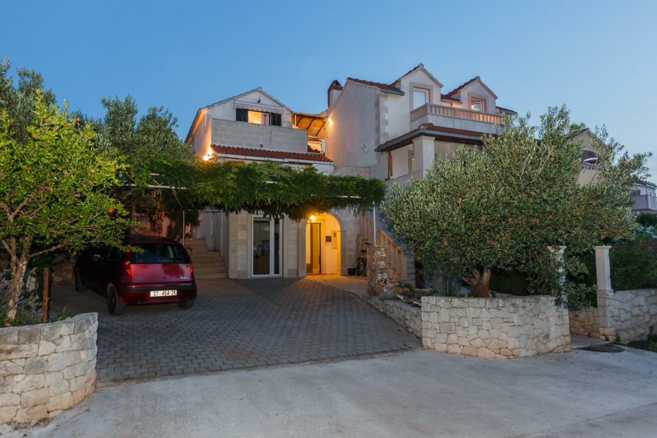 Apartments Natalia Супетар Екстер'єр фото